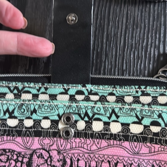 🍍 SAKROOTS LG Smartphone Wristlet Crossbody Pastel One World Wallet🍍 - Picture 3 of 6